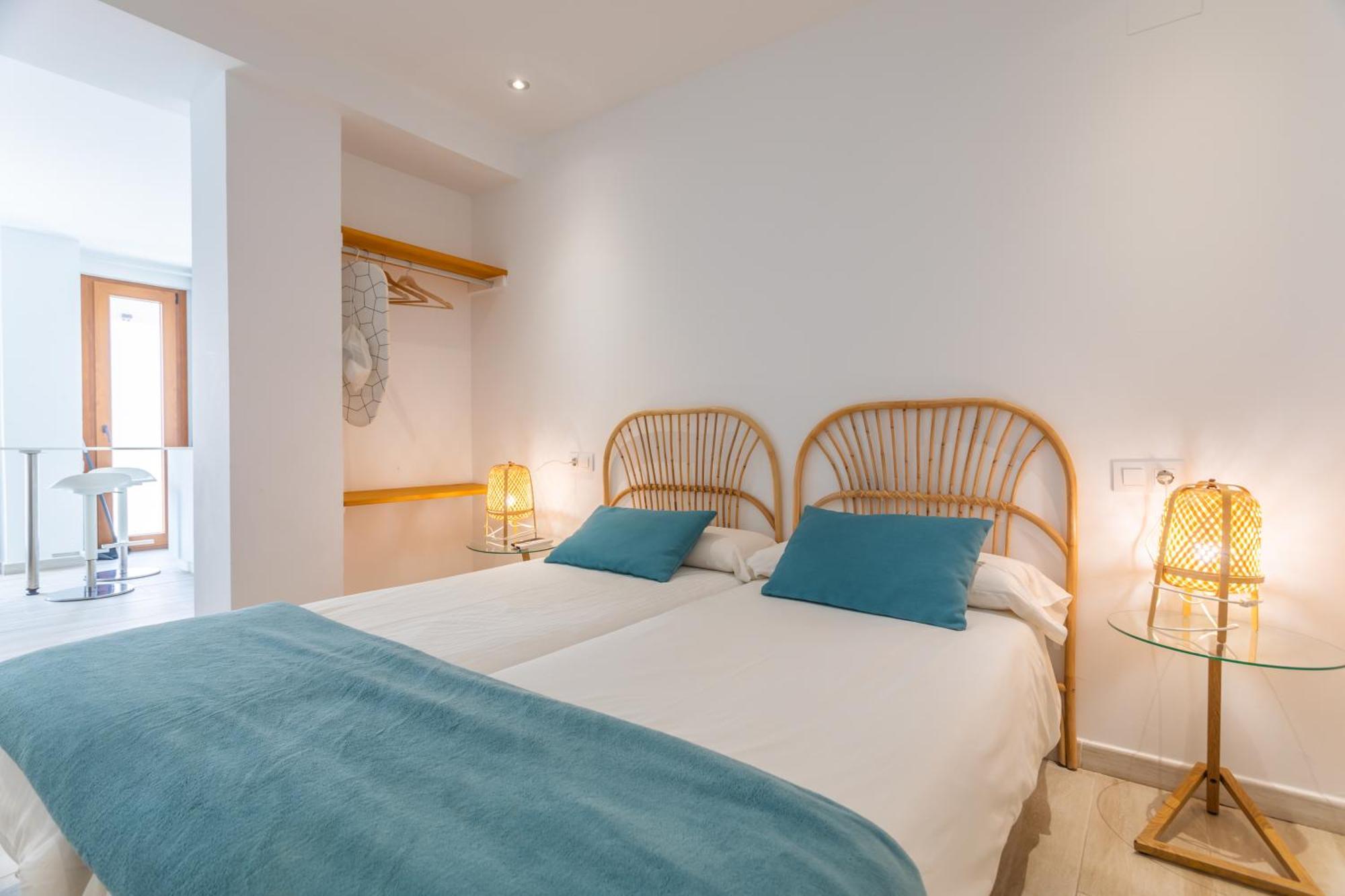 Malabau Beach House Tarifa Bagian luar foto