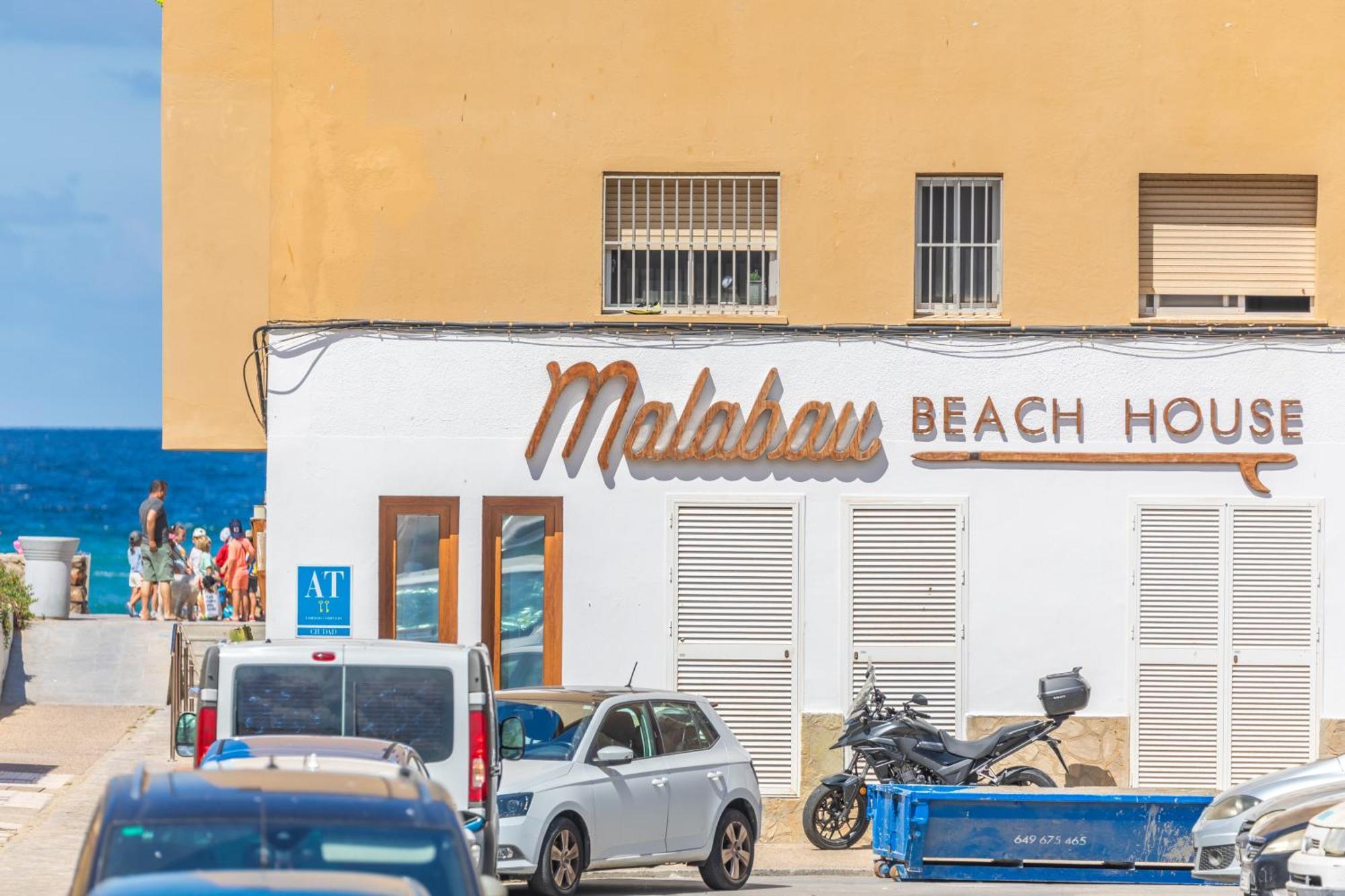 Malabau Beach House Tarifa Bagian luar foto