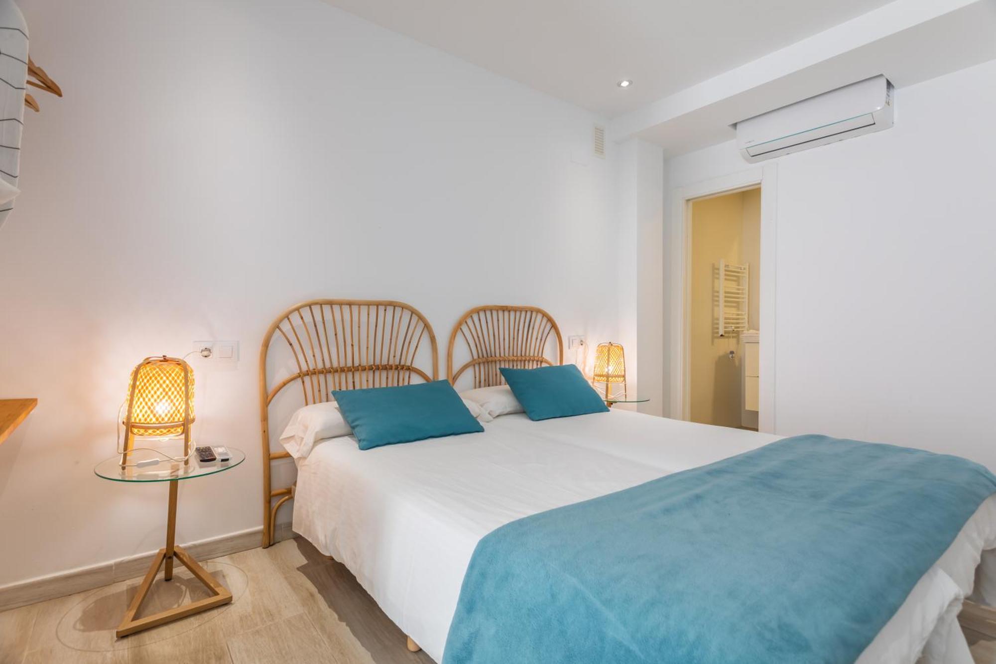 Malabau Beach House Tarifa Bagian luar foto