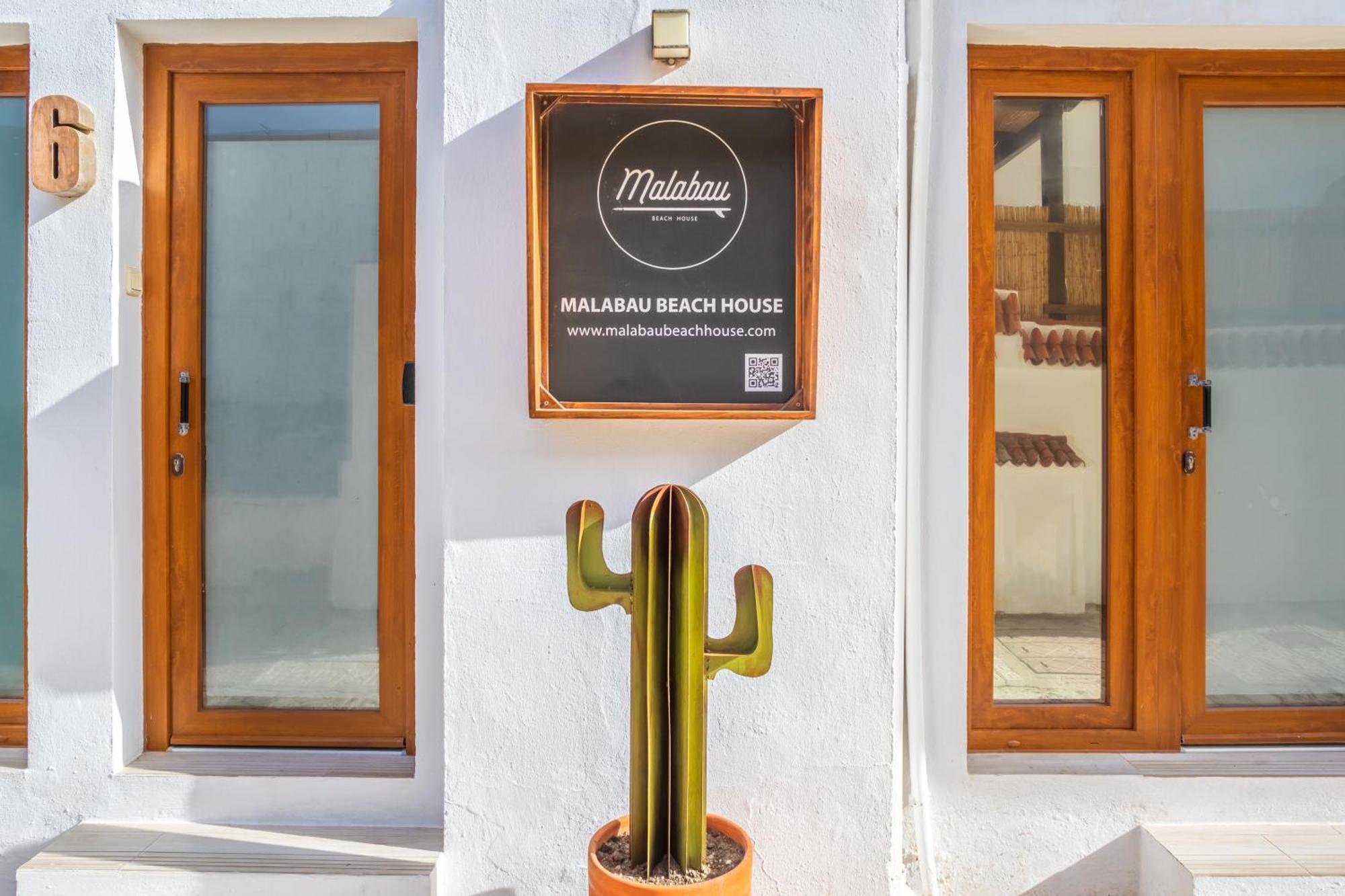Malabau Beach House Tarifa Bagian luar foto