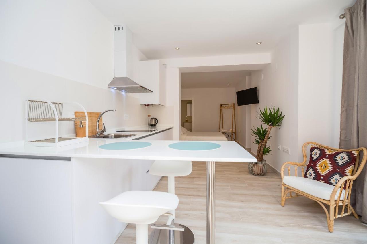 Malabau Beach House Tarifa Bagian luar foto