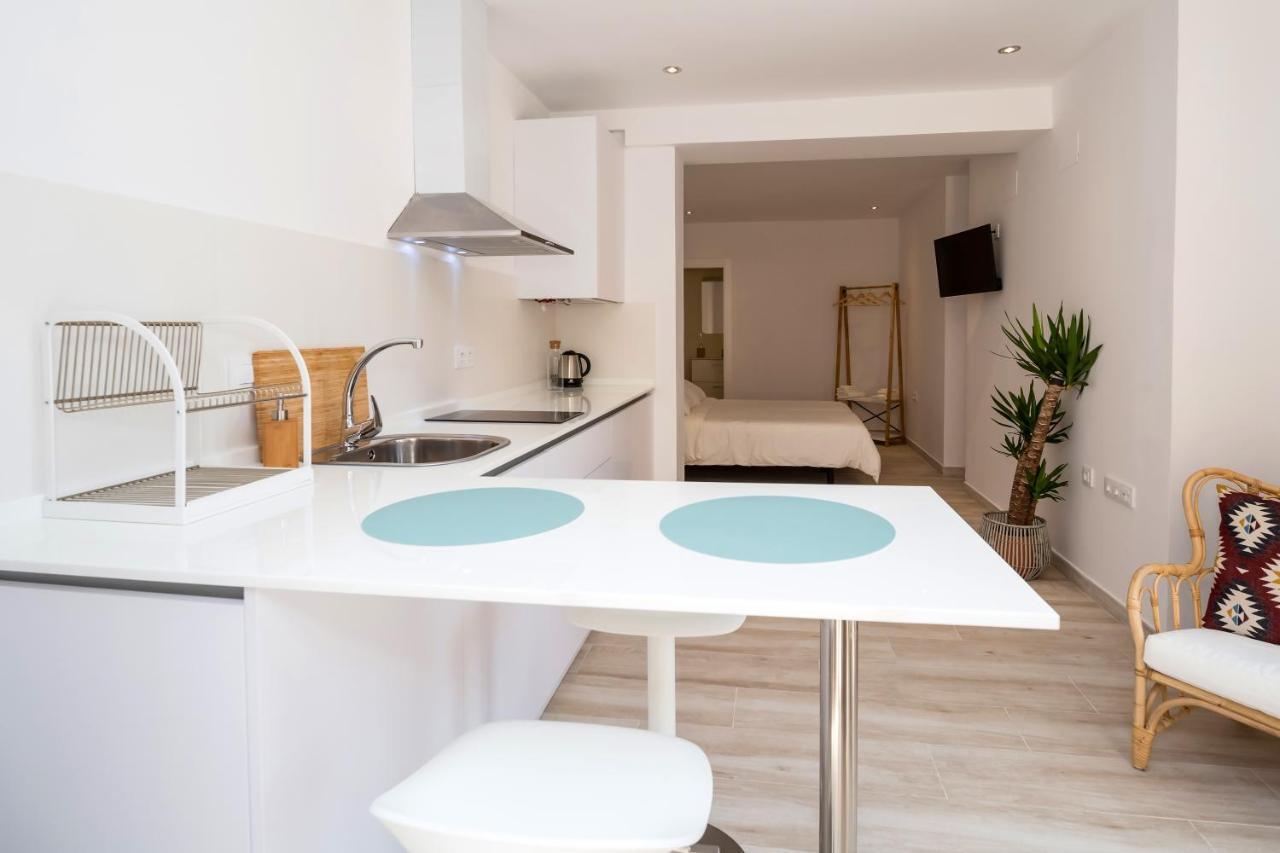 Malabau Beach House Tarifa Bagian luar foto